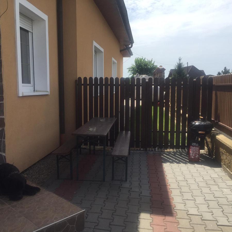 Penzion Rozkos Pruhonice Bagian luar foto