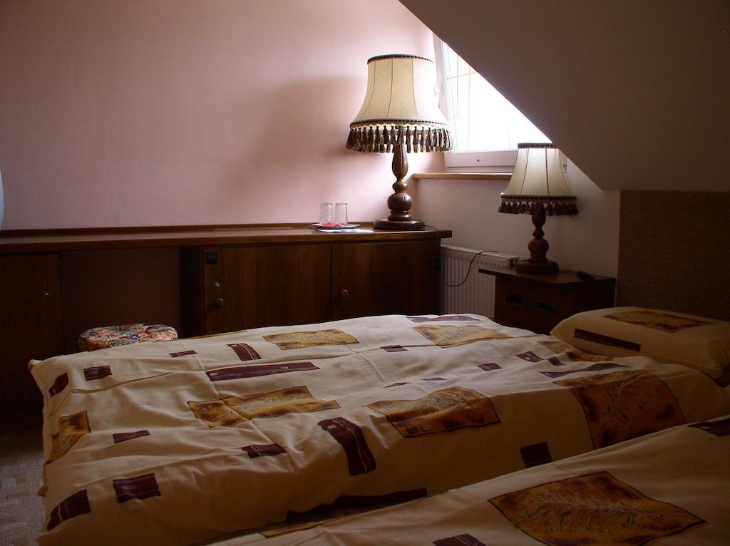 Penzion Rozkos Pruhonice Bagian luar foto